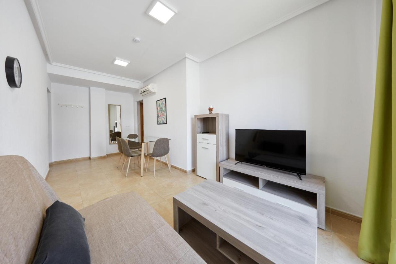 Apartamentos Wayteko Alicante Luaran gambar