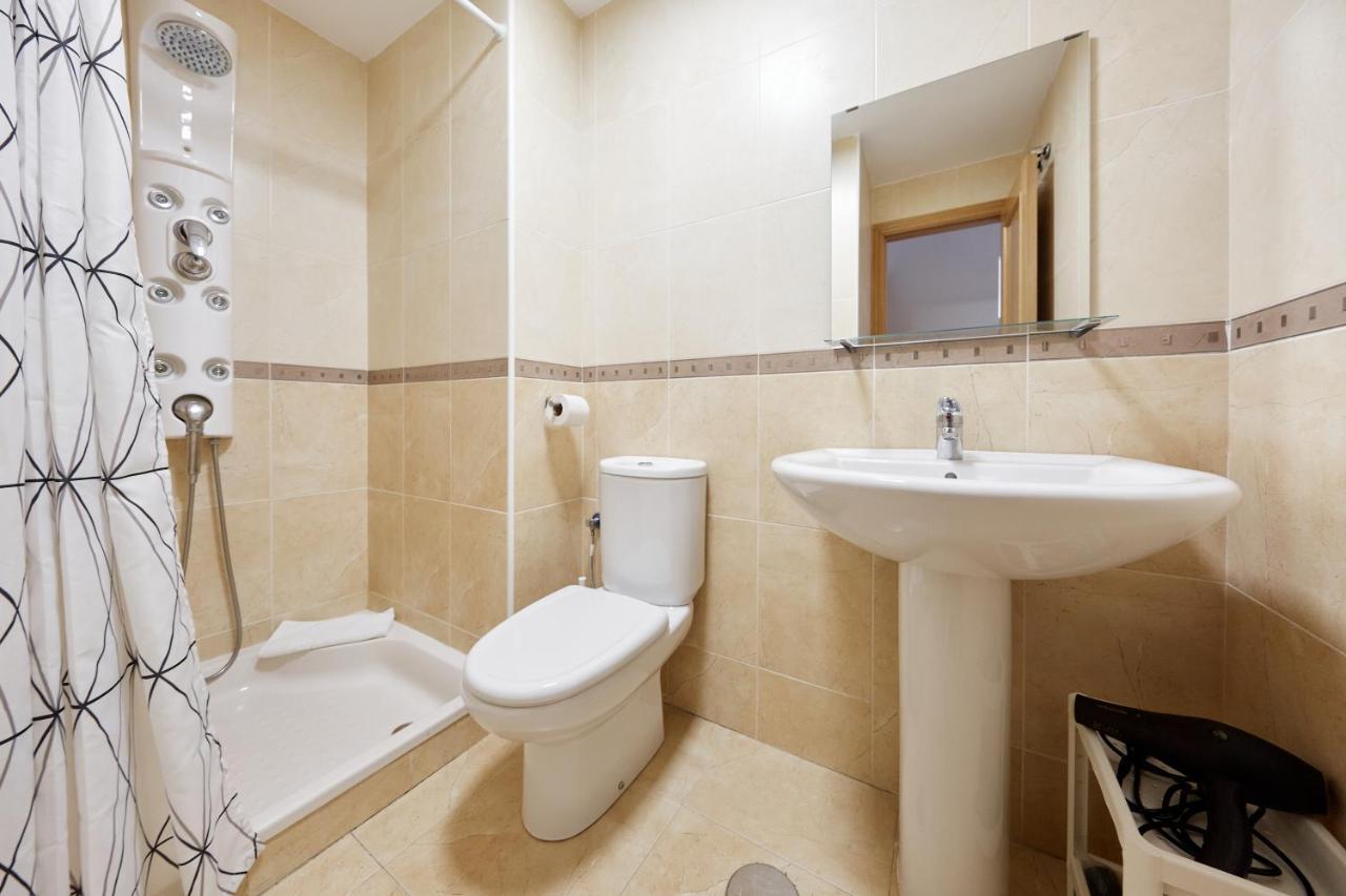 Apartamentos Wayteko Alicante Luaran gambar