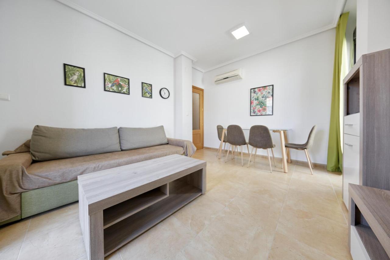 Apartamentos Wayteko Alicante Luaran gambar
