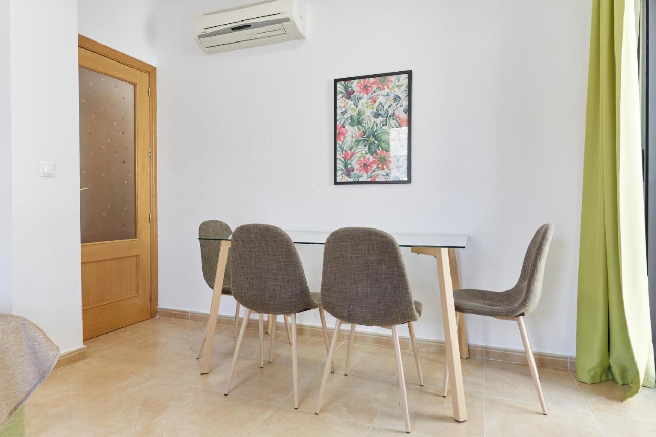 Apartamentos Wayteko Alicante Luaran gambar