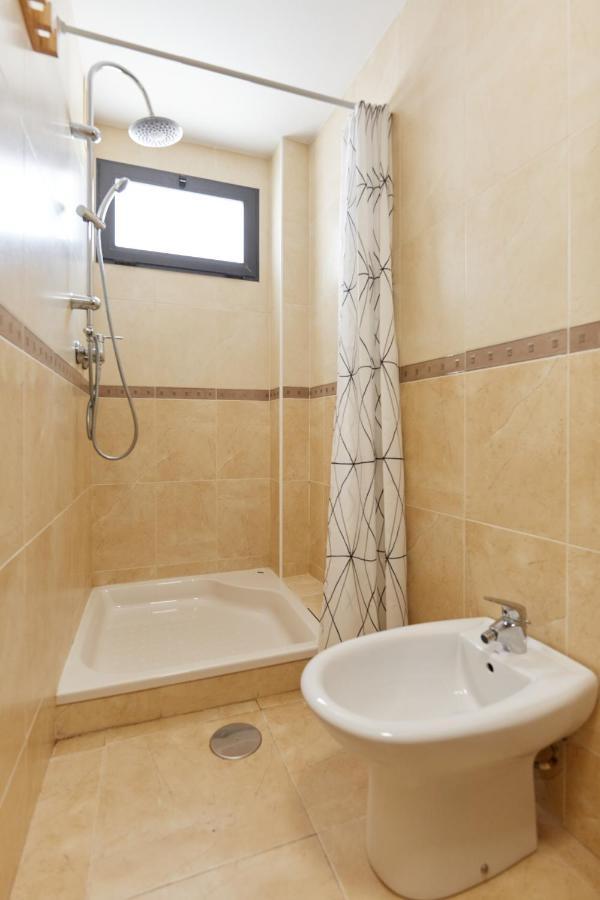 Apartamentos Wayteko Alicante Luaran gambar
