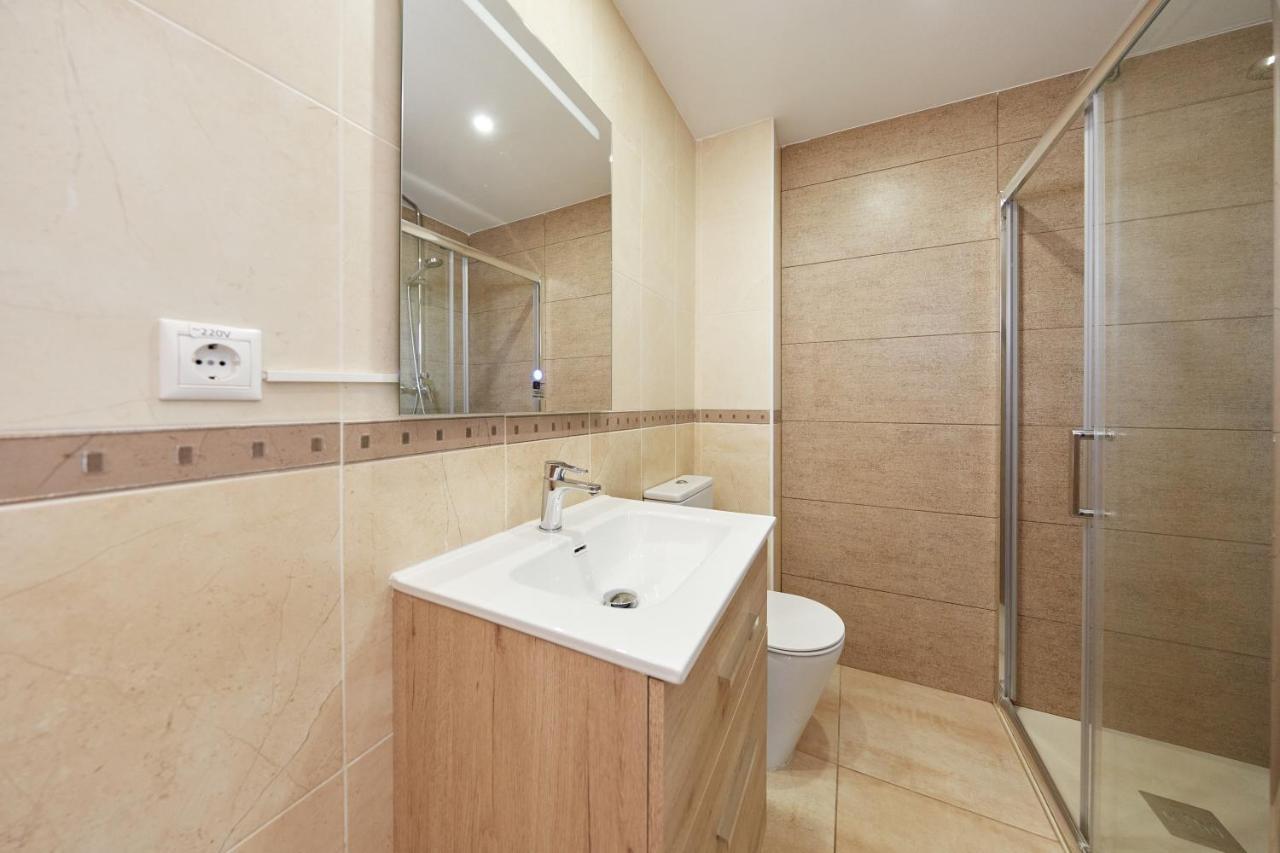 Apartamentos Wayteko Alicante Luaran gambar