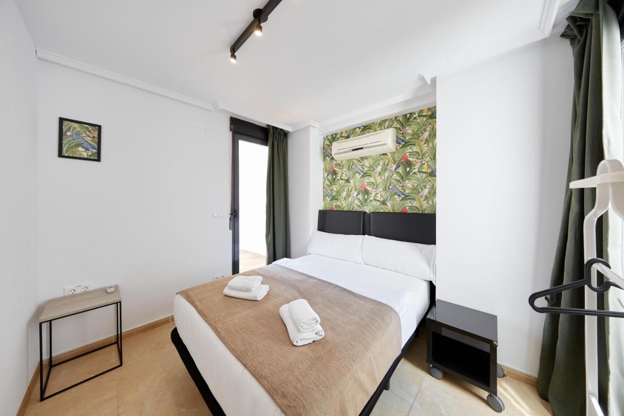 Apartamentos Wayteko Alicante Luaran gambar