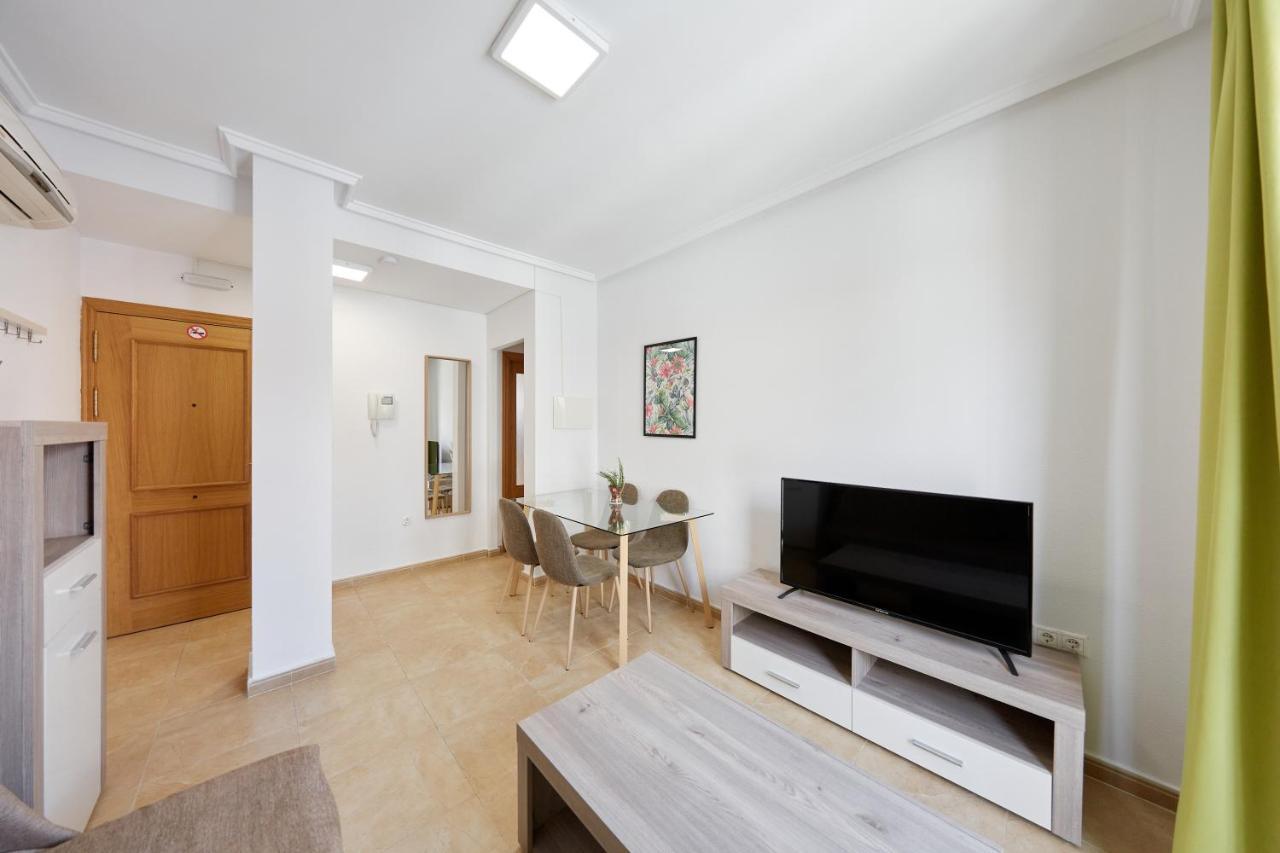 Apartamentos Wayteko Alicante Luaran gambar